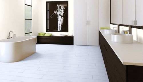 laminat_belyj_dub_v_interere_09