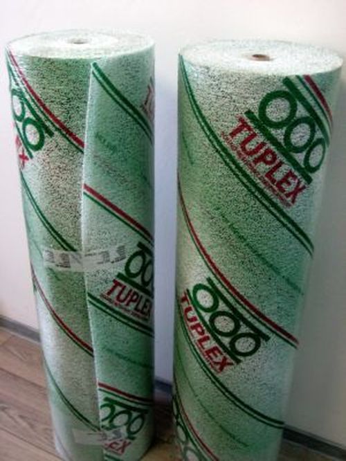podlozhku_pod_laminat_izolon_01